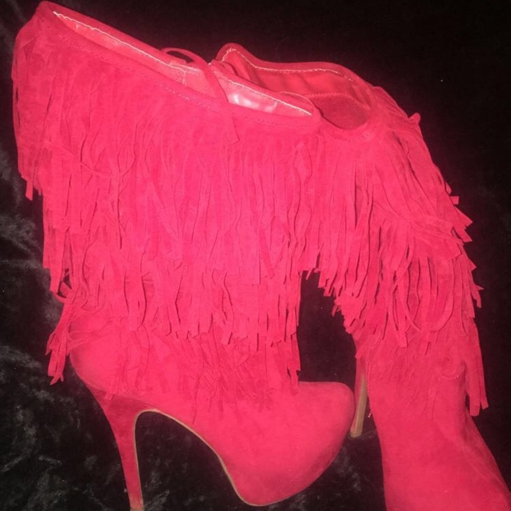 Red fringe boots